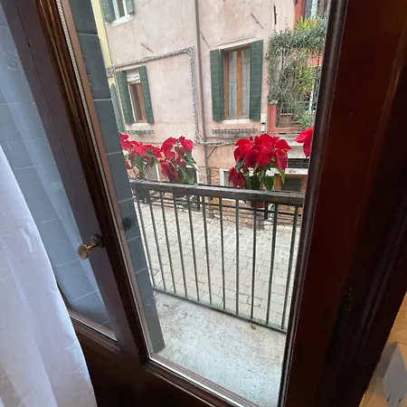 Ritz Lionsclass Konukevi Venedik