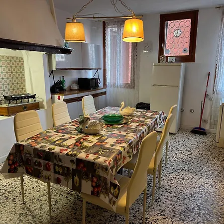 Konukevi Ritz Lionsclass *