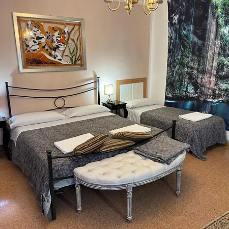 Ritz Lionsclass Konukevi Venedik