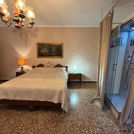 Ritz Lionsclass Konukevi *