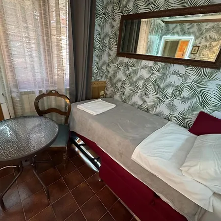 Ritz Lionsclass Konukevi