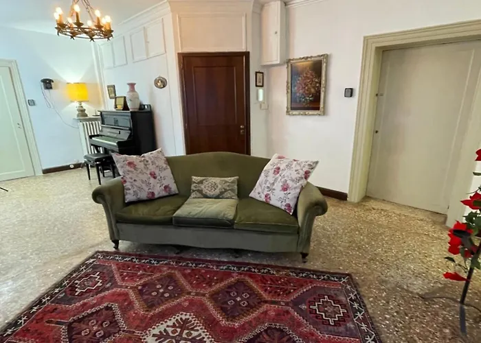 招待所 Ritz Lionsclass *