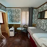 Ritz Lionsclass Penzion
