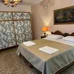 Ritz Lionsclass Vendégház Velence