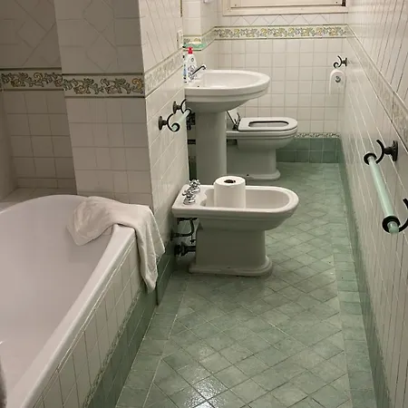 Ritz Lionsclass * Venedig