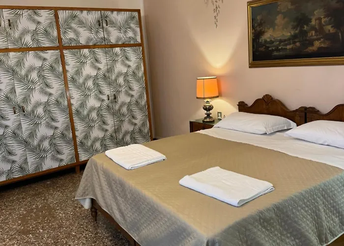 Ritz Lionsclass بيت ضيافة البندقية